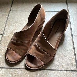 Lucky Brand size 7 tan shoes